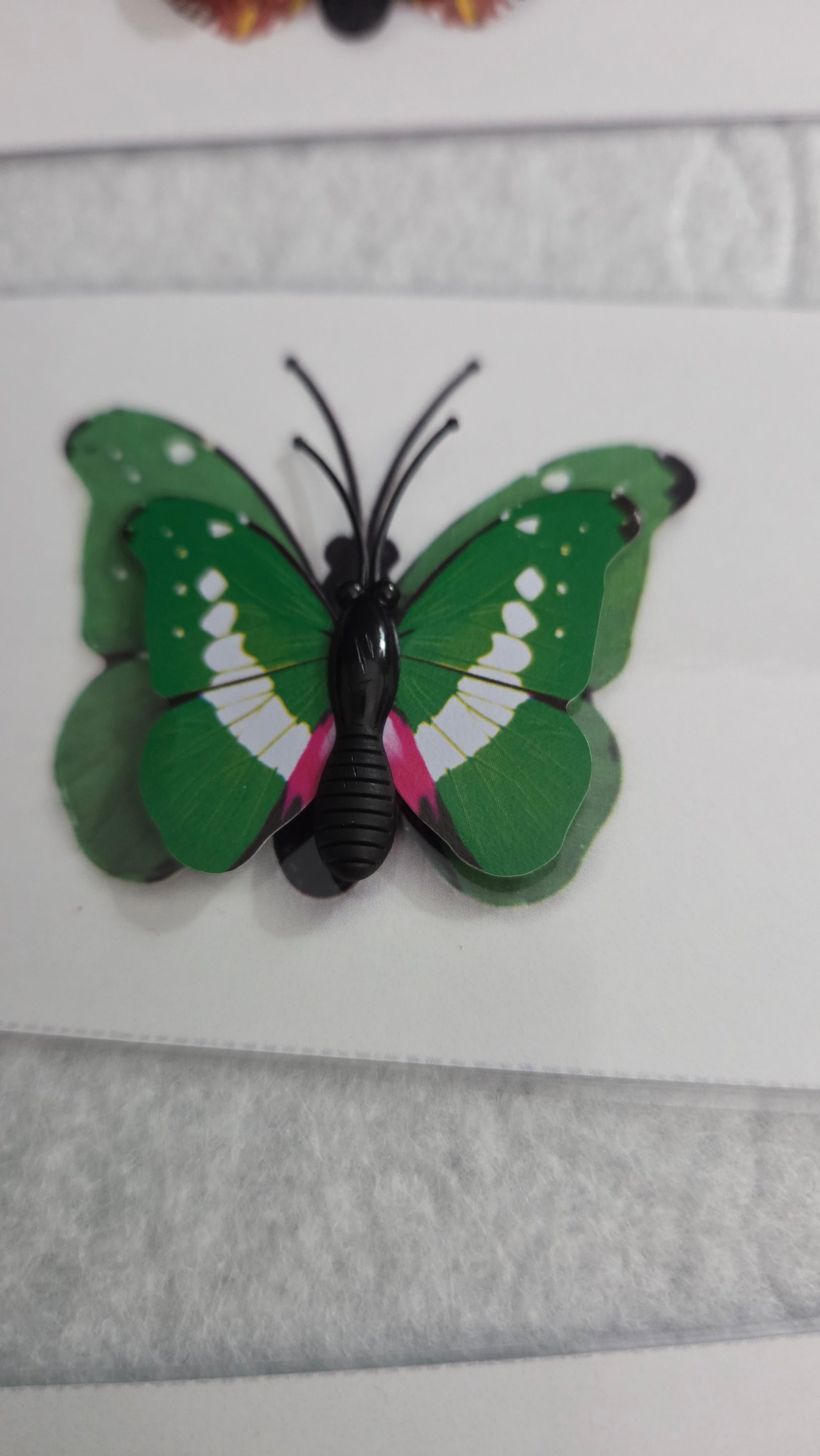 Leptiri – učenje boja kroz igru 🦋🌈