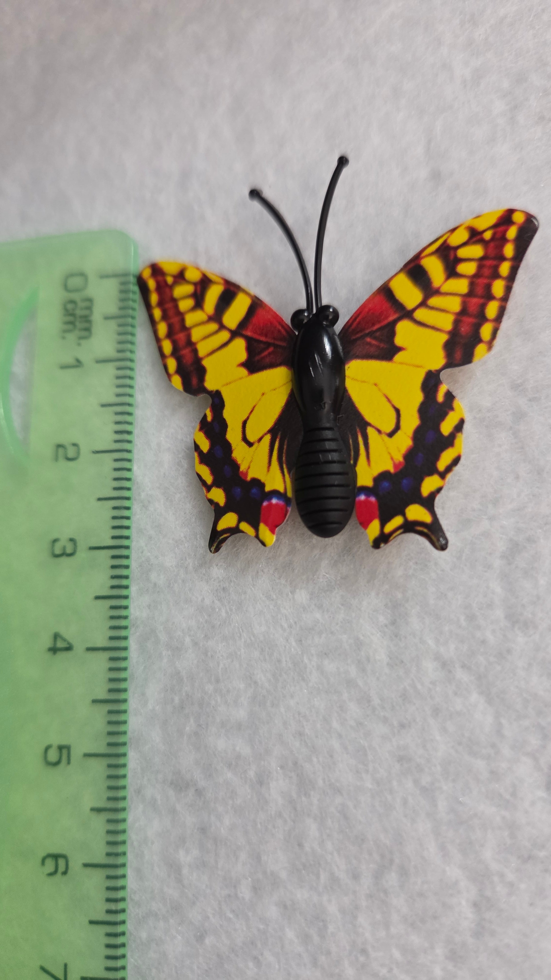Leptiri – učenje boja kroz igru 🦋🌈