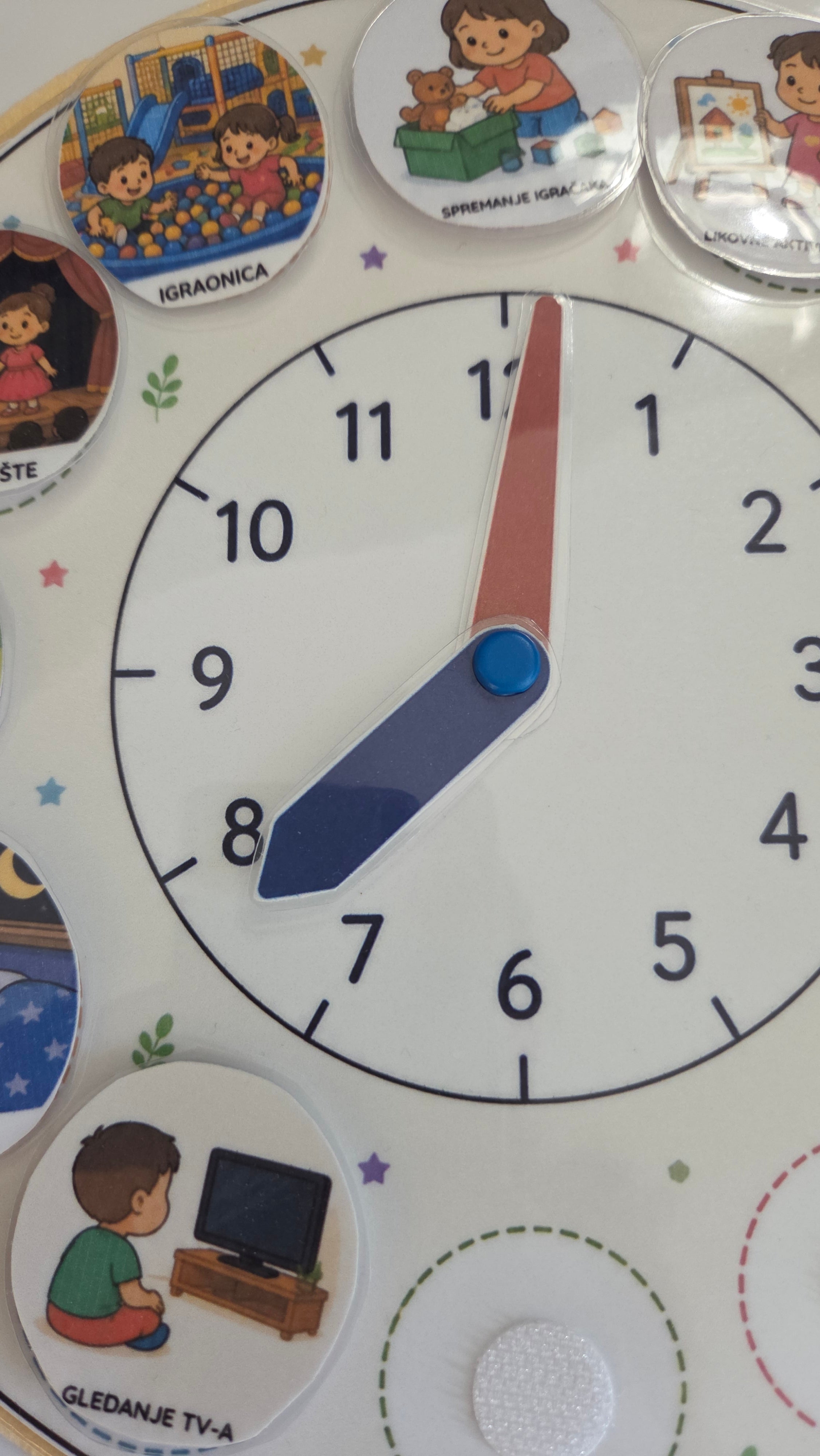 Montessori edukativni sat za djecu