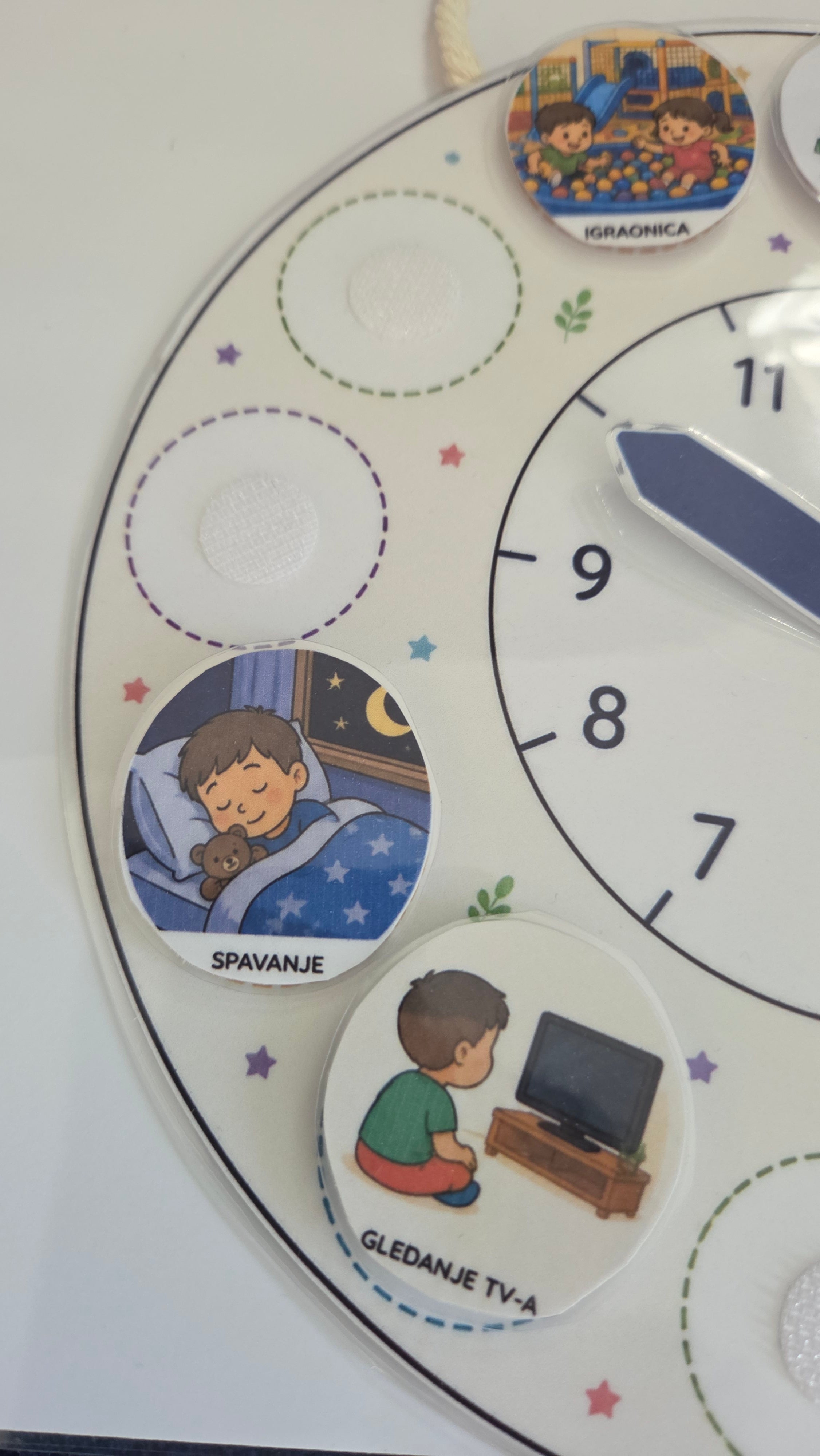 Montessori edukativni sat za djecu